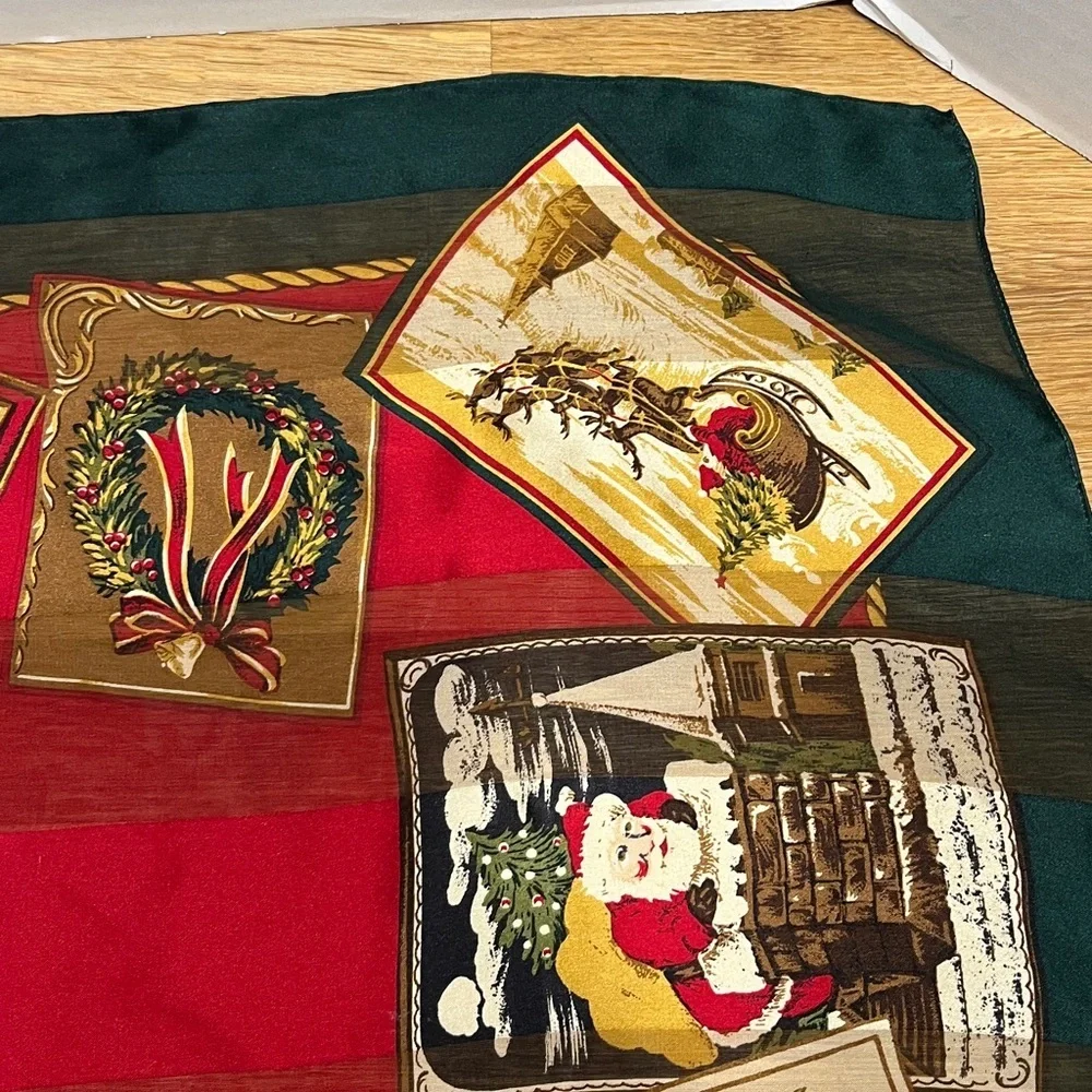 Lauren Ralph Lauren 100% Silkisoie Red & Green Christmas Postcards Square Scarf